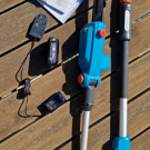 GARDENA TCS 20/18V P4A Hochentaster 18V teleskopisch mit Akku & Ladegerät